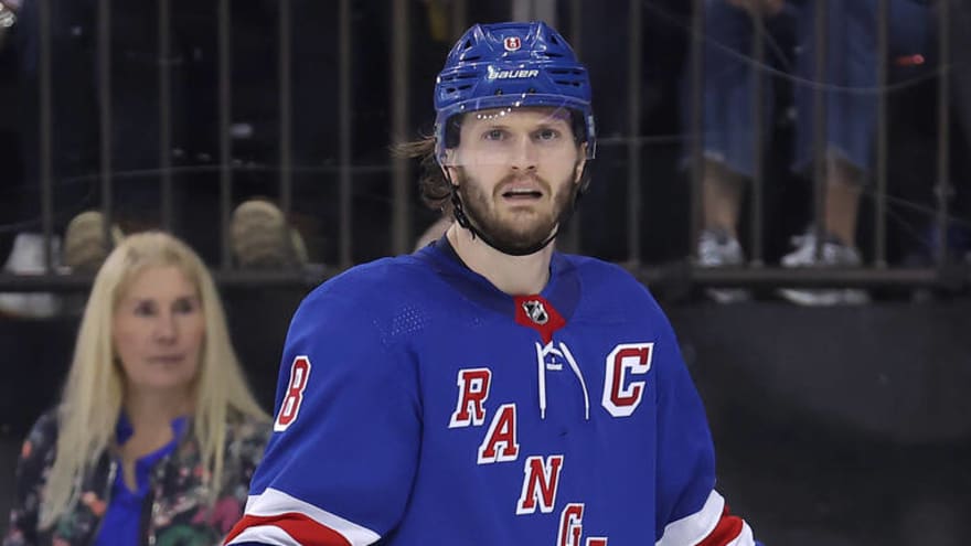 Rangers defenseman wins Mark Messier Leadership Award