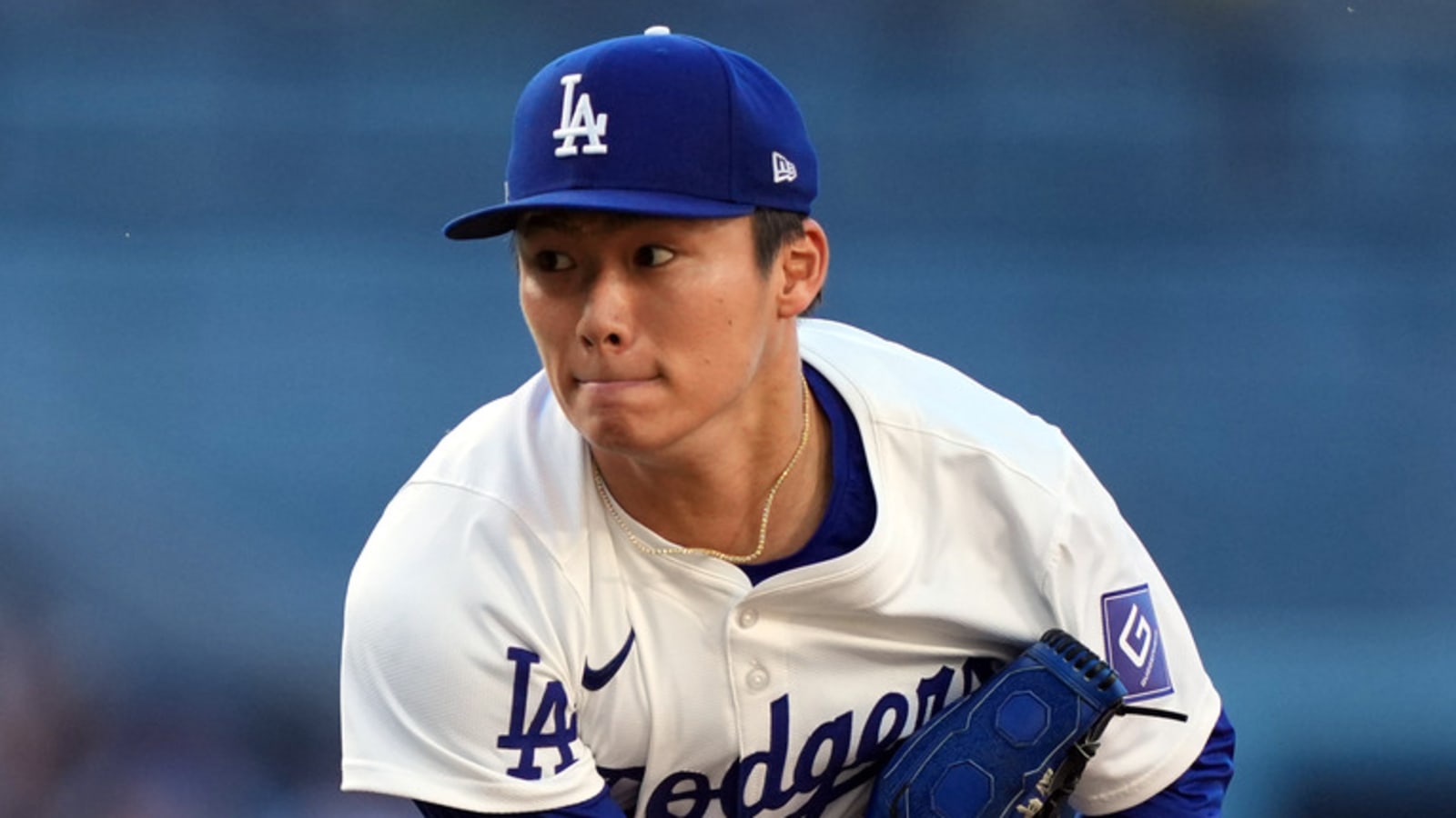 Watch: Dodgers rookie pitcher looks sharp in return from IL