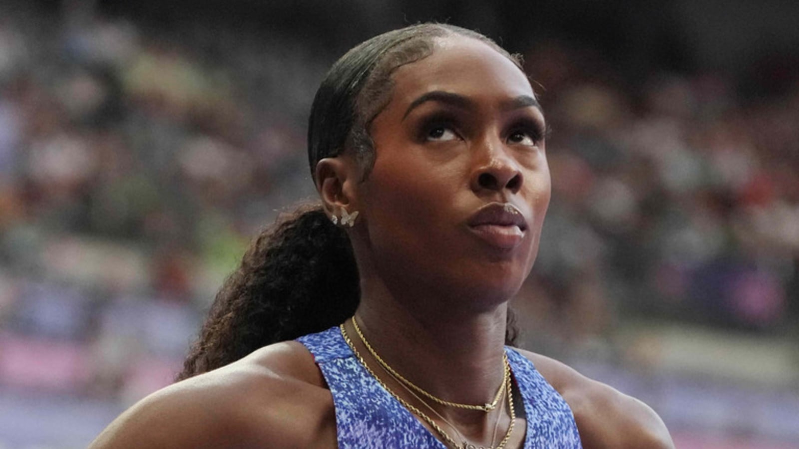 Watch: U.S. women's 4x400 leaves competition in dust