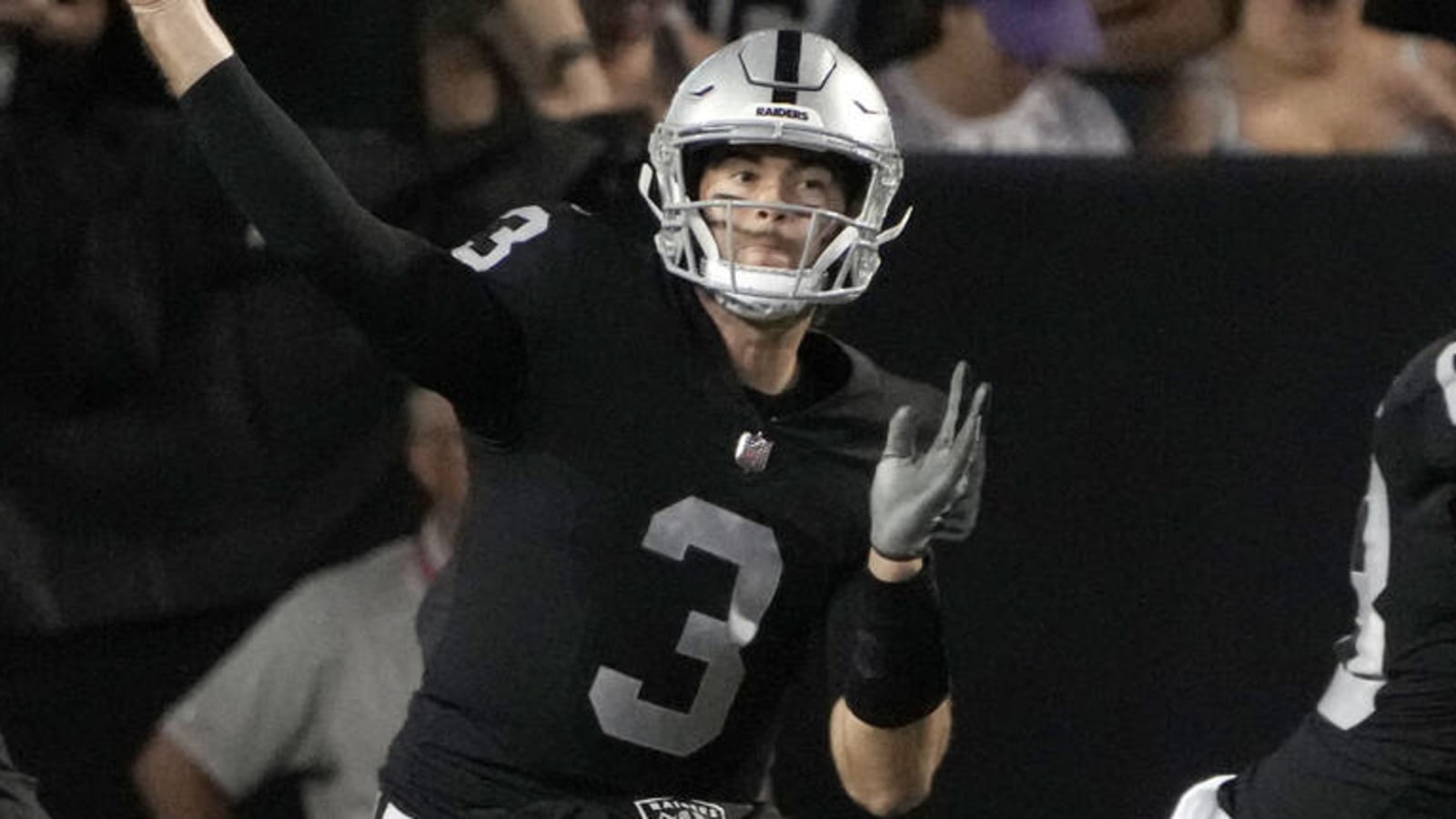 Raiders win first preseason game, defeat Jaguars 27-11