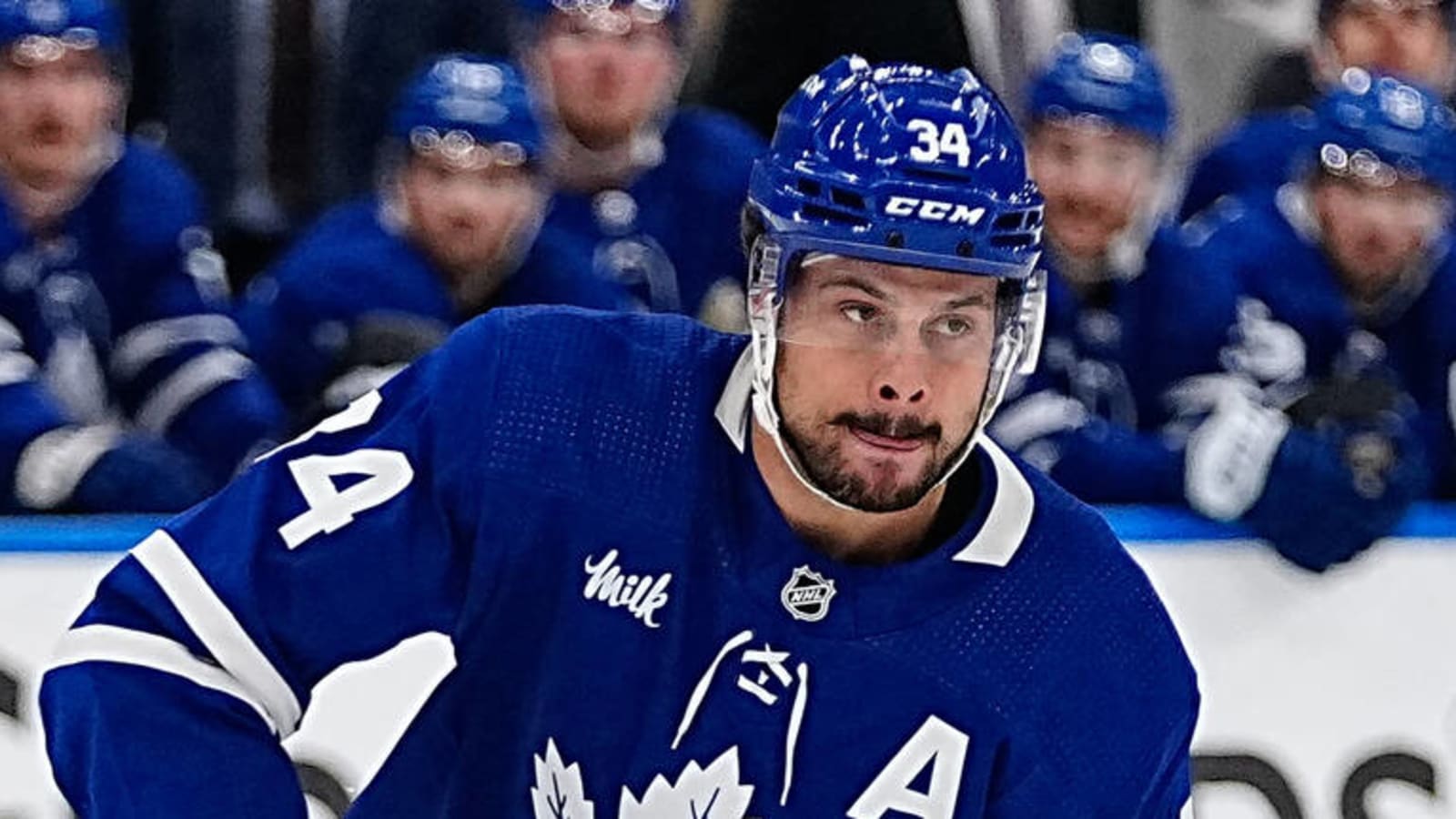 Matthews signs four-year extension with Maple Leafs