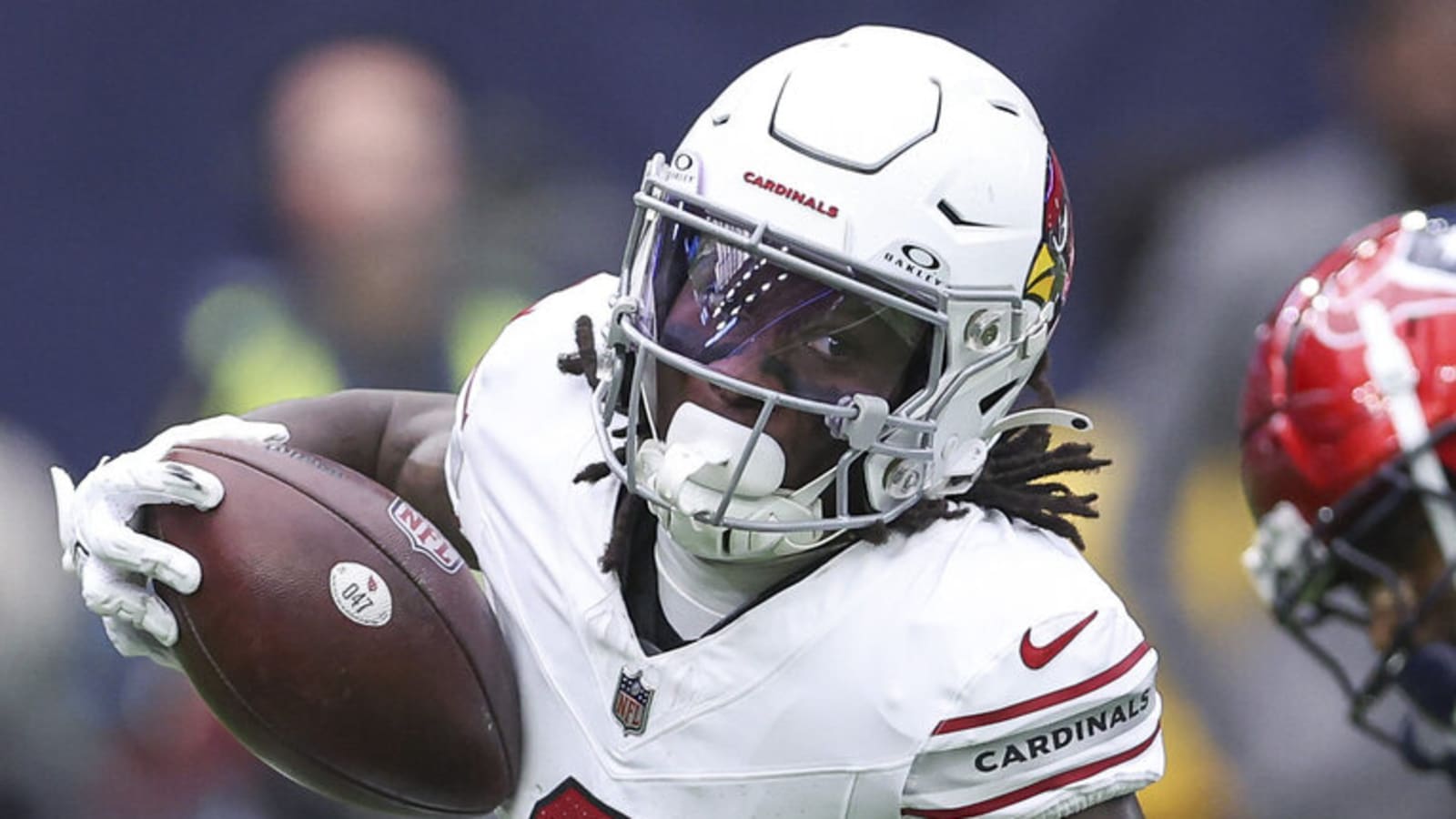 Chiefs WR Marquise Brown Hospitalized With Sternoclavicular Joint Dislocation