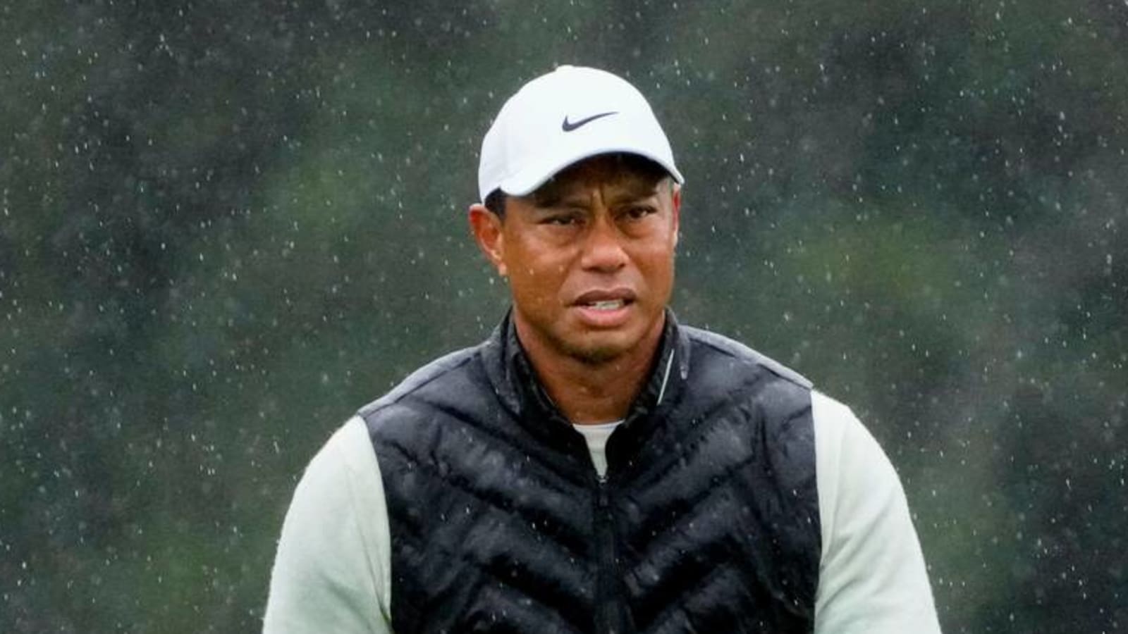 Tiger undergoes surgery after withdrawing from Masters