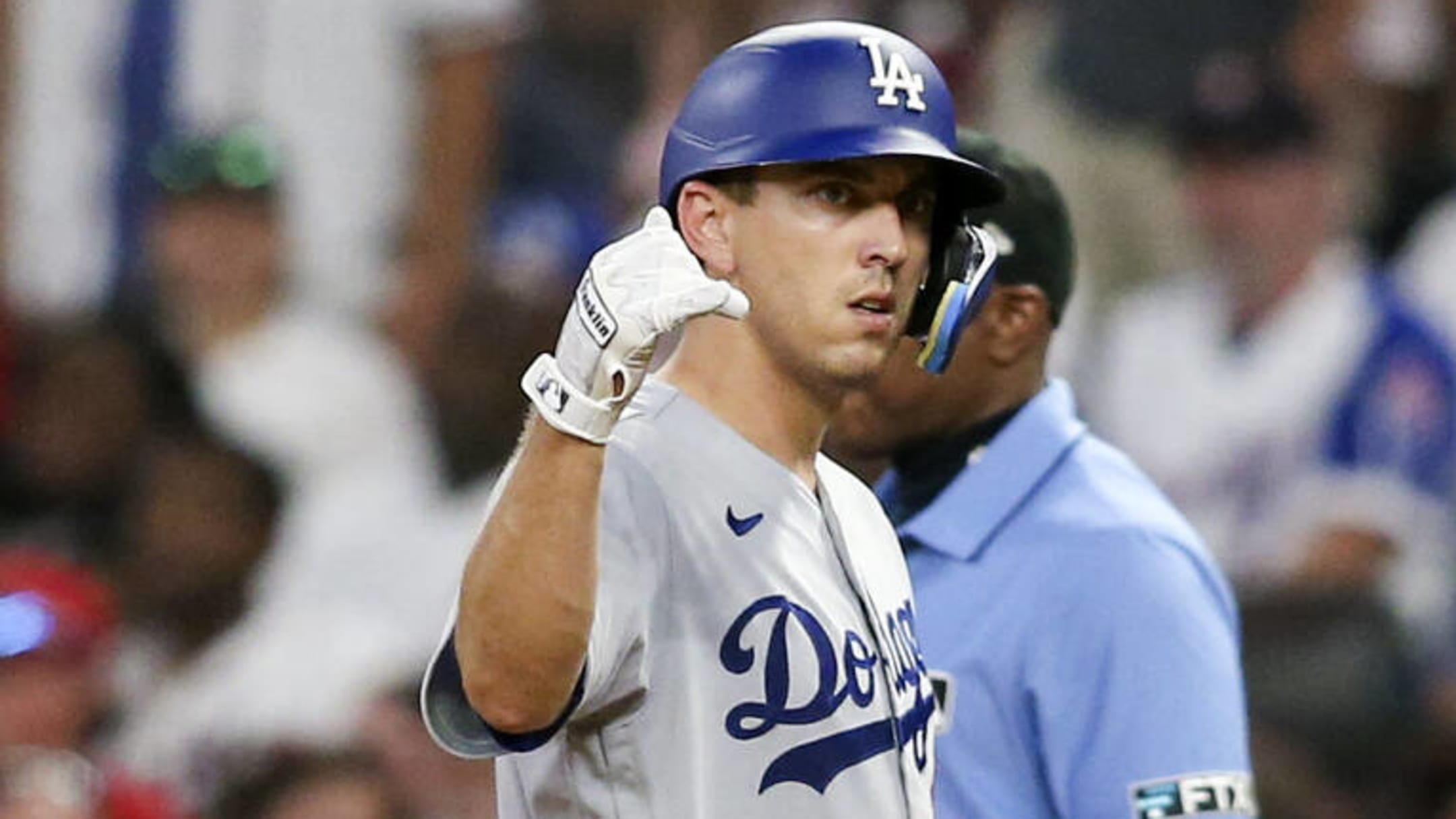 Austin Barnes agrees to two-year extension with Dodgers