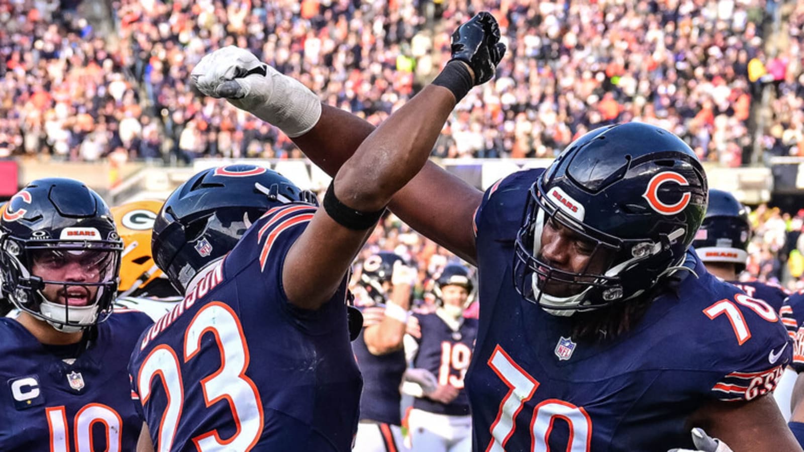 Watch Bears end TD drought with rushing score vs. Packers Yardbarker