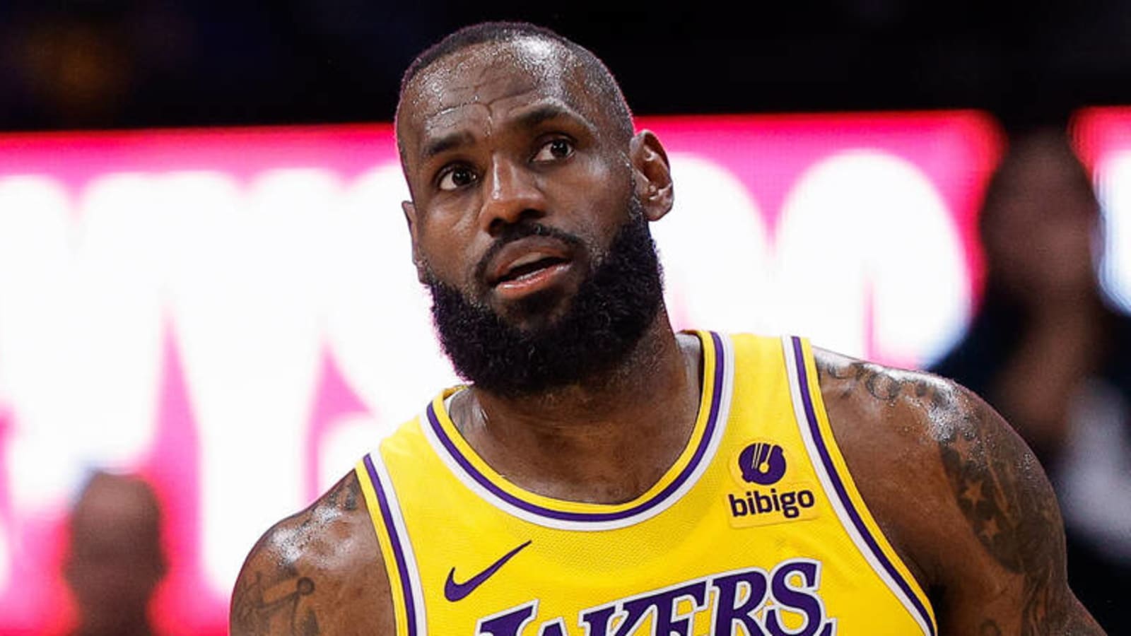 LeBron James Wants To Play 2 More Seasons In The NBA And The Lakers Want To Bring Him Back To Play With Bronny