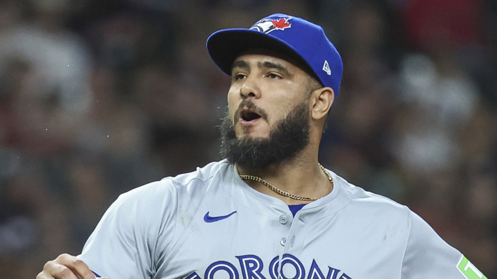 Blue Jays to re-sign veteran right-hander