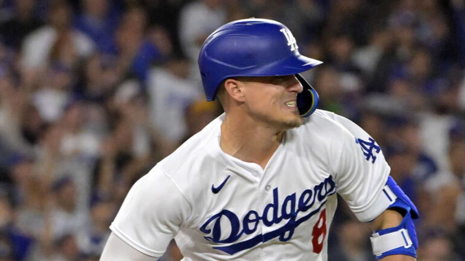 Enrique Hernandez makes a surprising signing decision