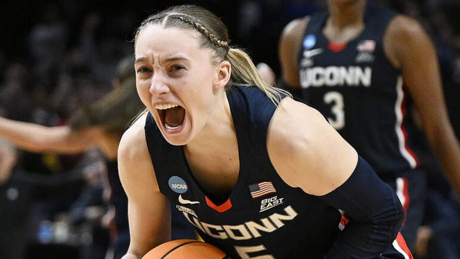 Watch: Paige Bueckers catches fire late in UConn's Elite Eight win