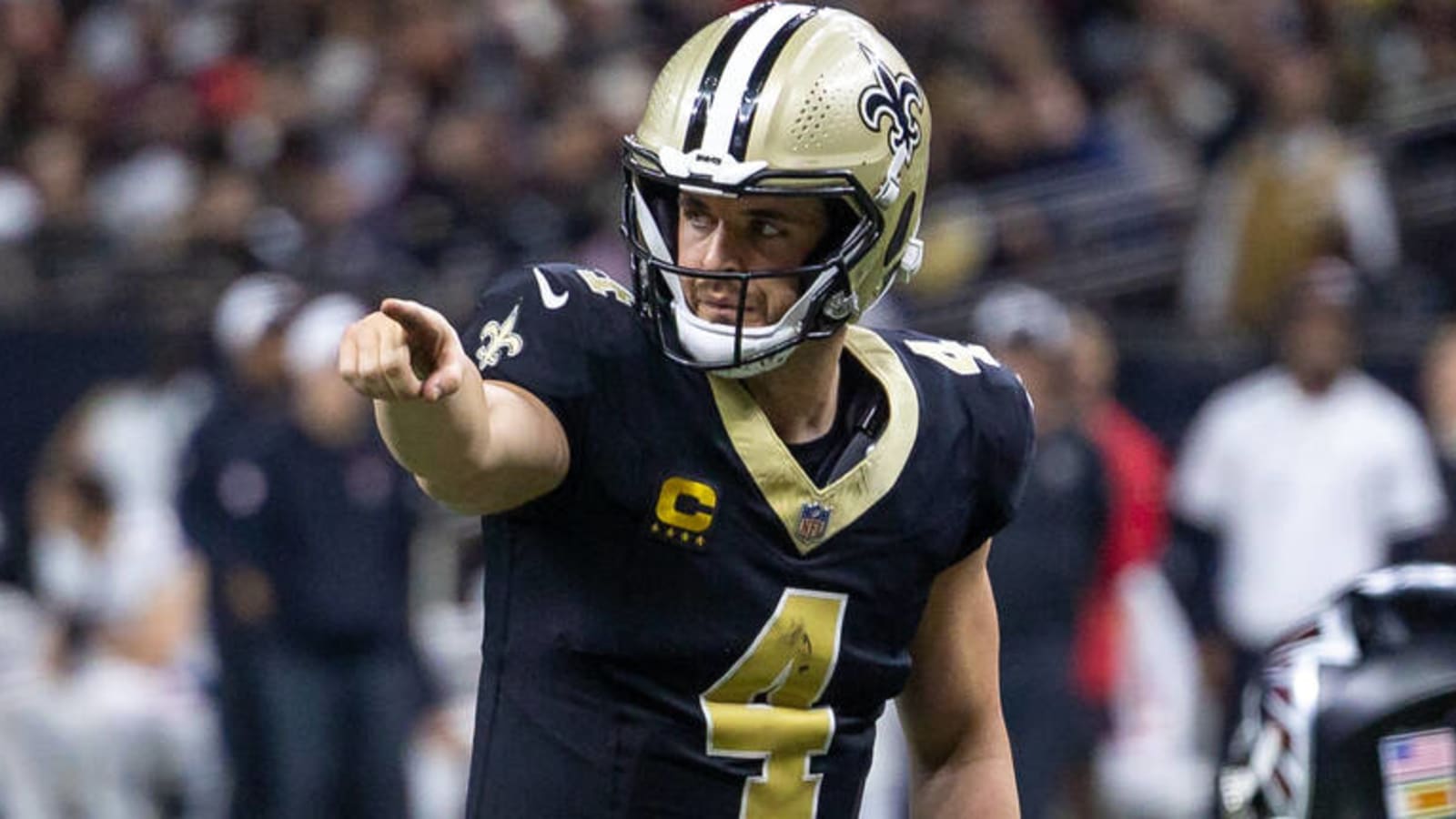 Saints get salary-cap relief with QB contract restructuring