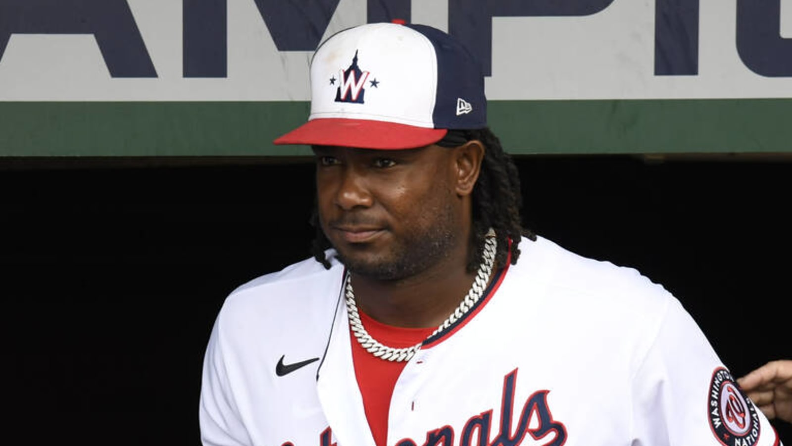 Report: Astros trying to add former All-Star slugger Josh Bell