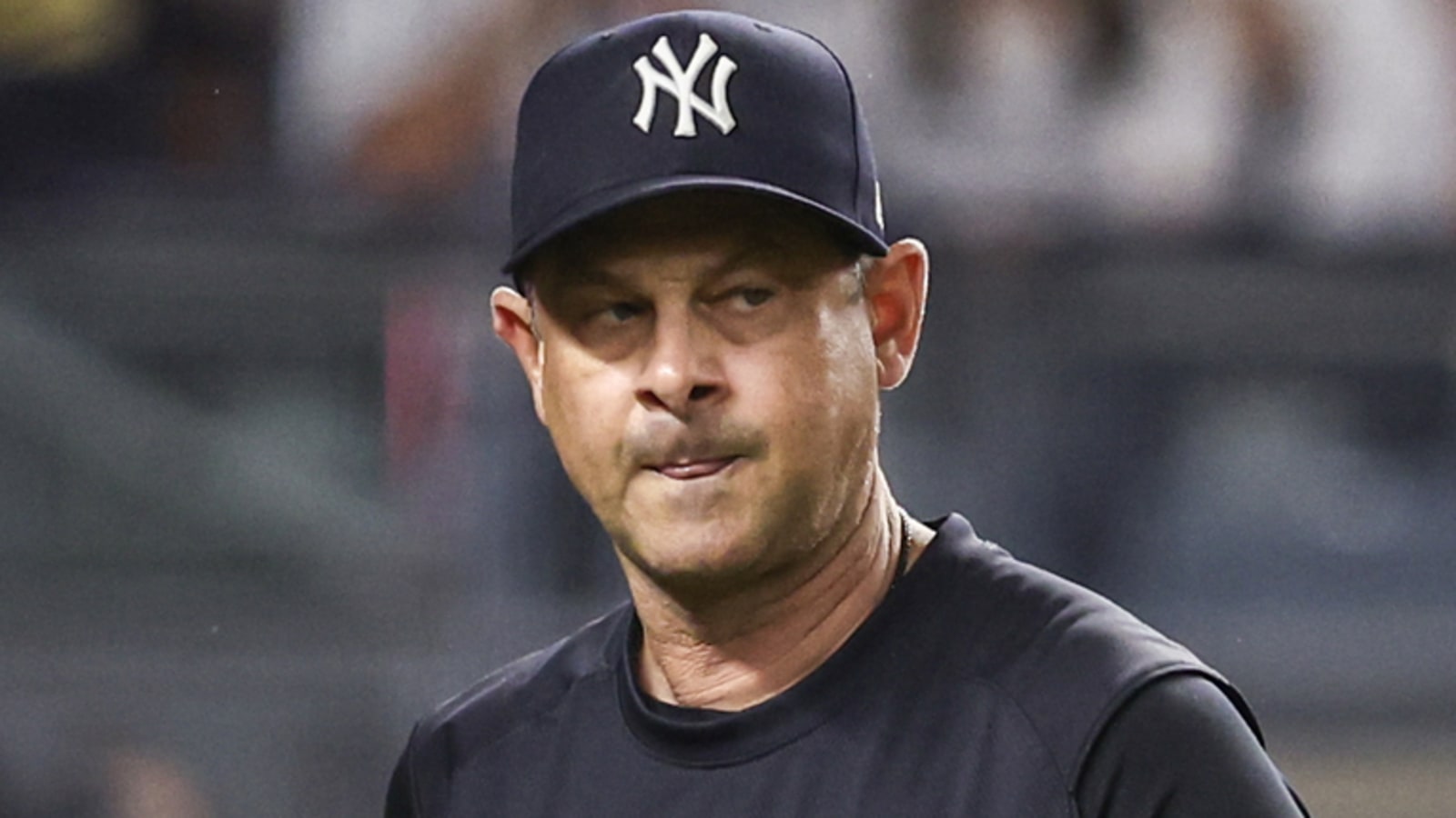 Yankees team reporter sends fans message about Aaron Boone