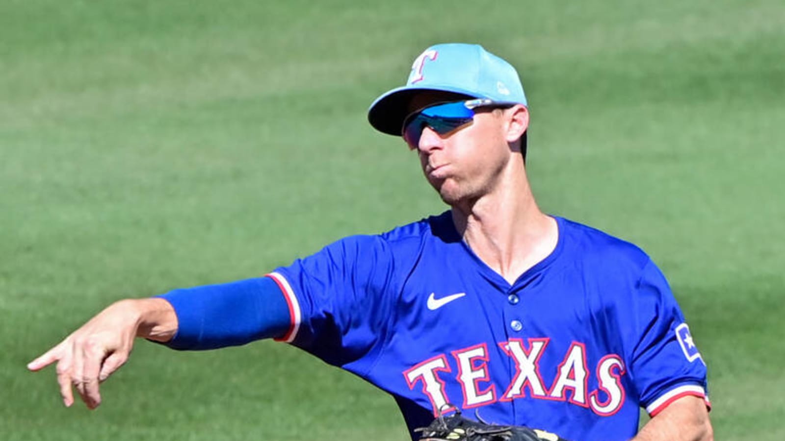 Matt Duffy opts out of minors contract with Rangers