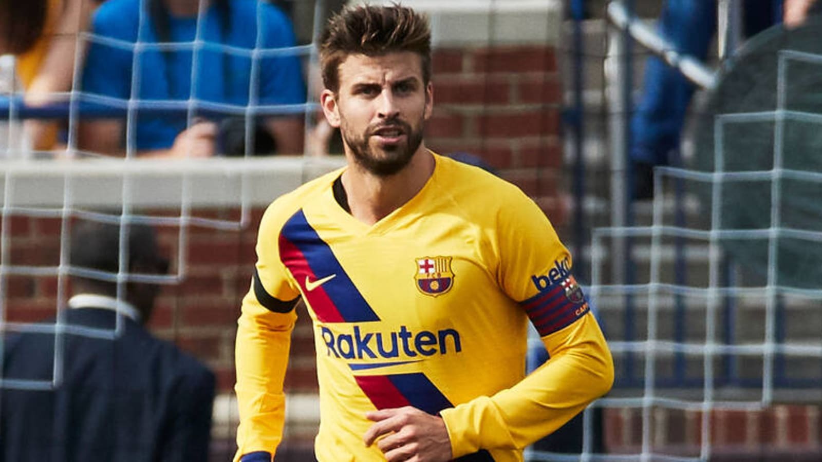 Gerard Pique names two OBVIOUS Premier League managers to replace Xavi Hernandez at FC Barcelona