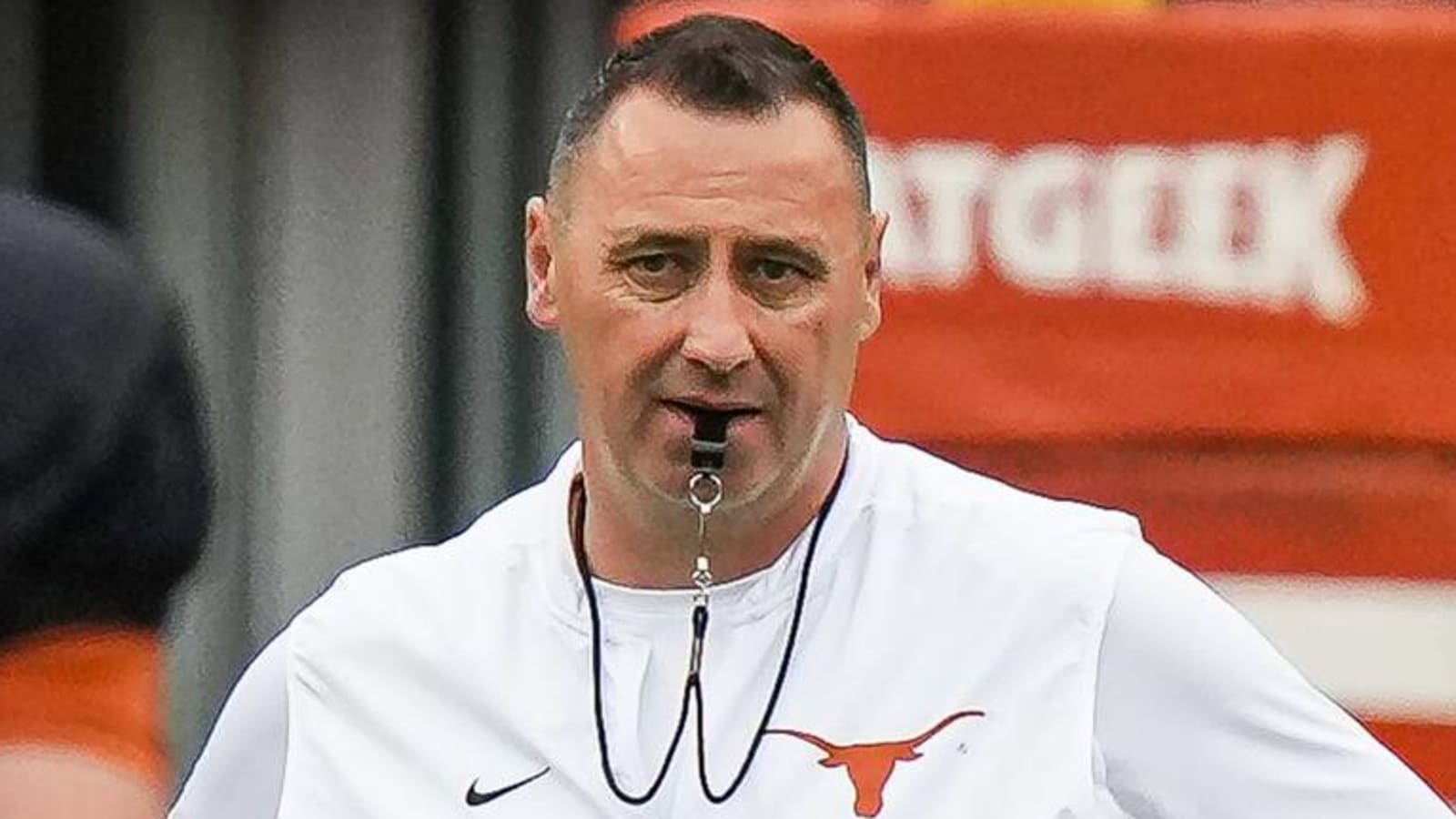 Texas wins recruiting battle for instate 2025 cornerback Yardbarker