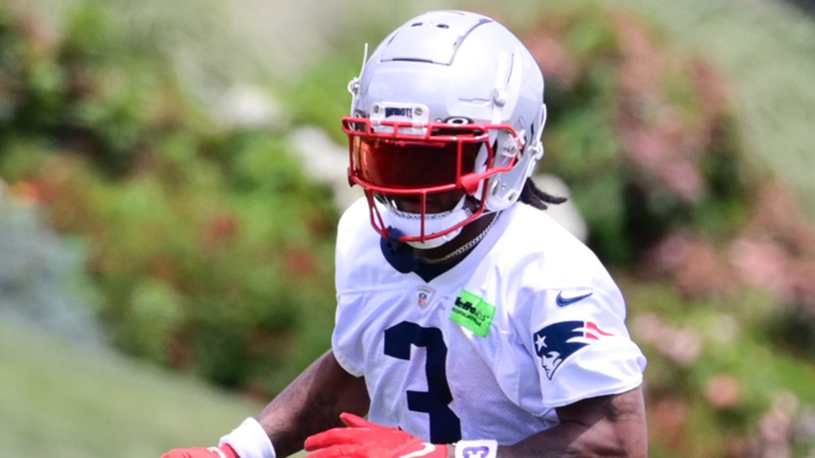 DeMario Douglas Projected as a Breakout Star in 2024