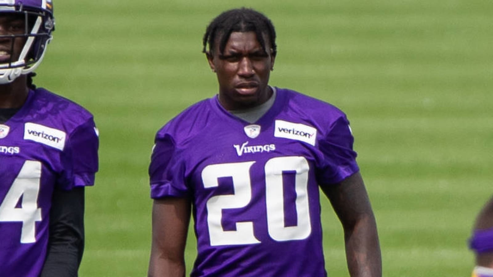 Vikings cut 2020 first-round pick Jeff Gladney after DV indictment