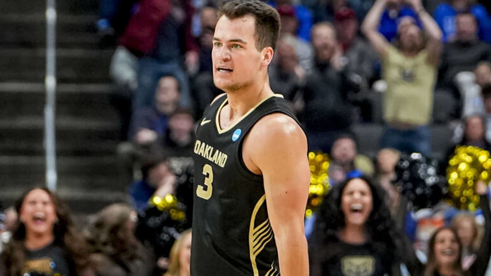 Oakland Golden Grizzlies Hero Goes Viral with Another Incredible Shot During Practice