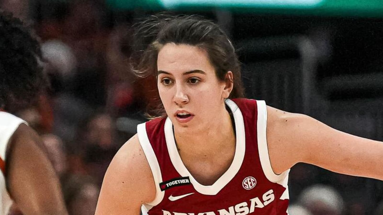 Arkansas women break losing streak with win over Texas A&M