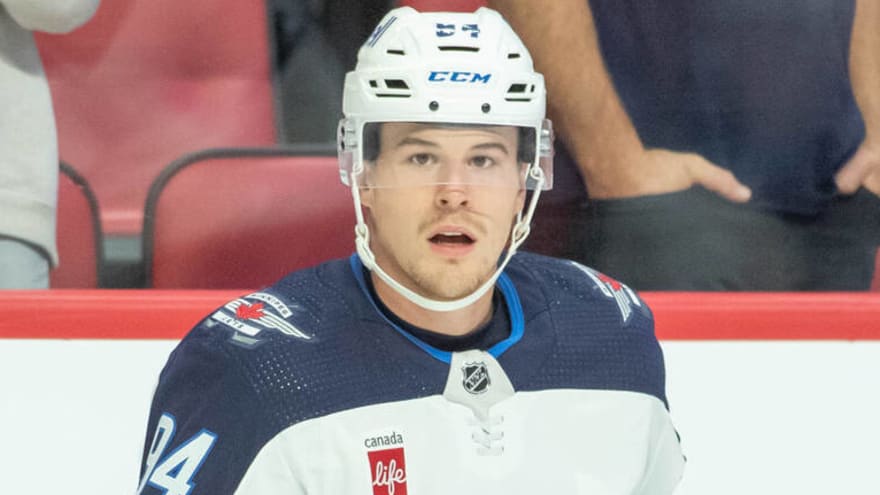 Manitoba Moose Defenseman Signs One-Year Contract in KHL