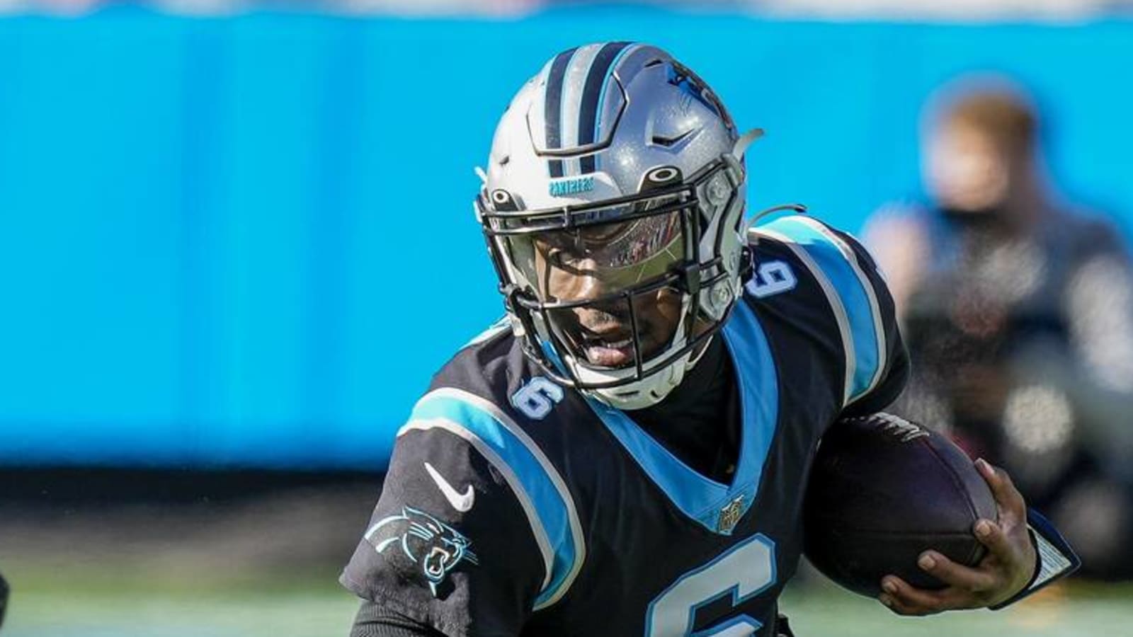 Panthers' Walker to start vs. Bucs with Darnold return looming