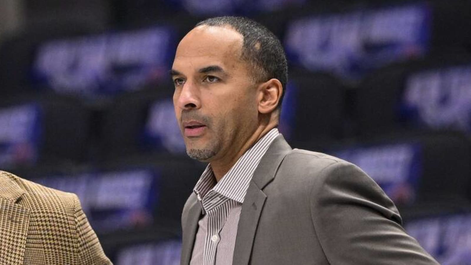 Mavericks ink GM to contract extension