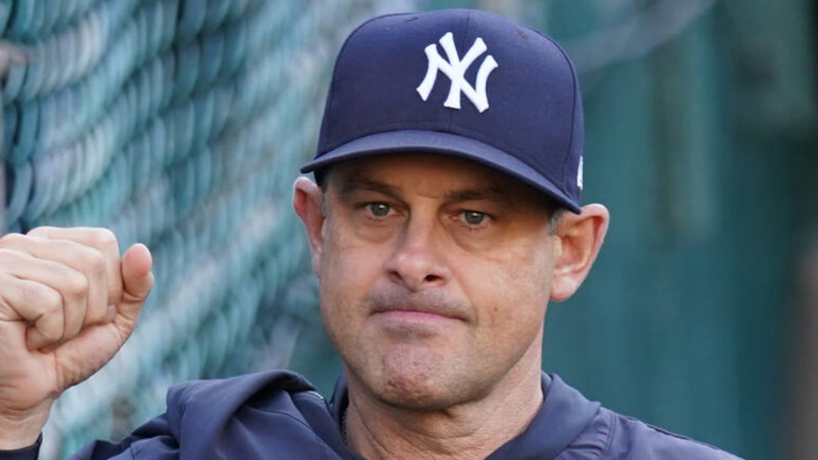 Watch: Aaron Boone ejected for arguing questionable interference call