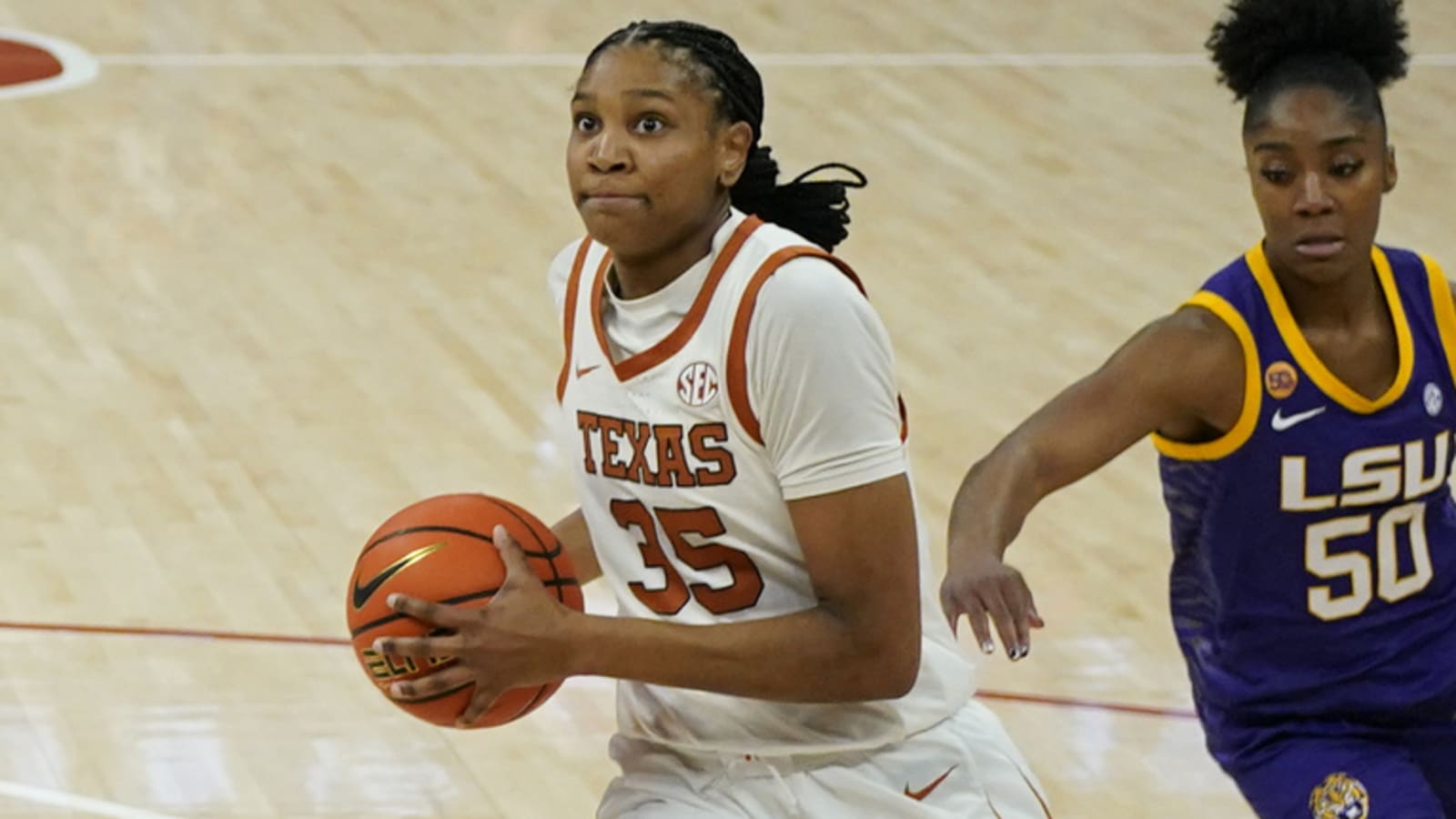 Texas women claim third straight top-10 win vs. LSU
