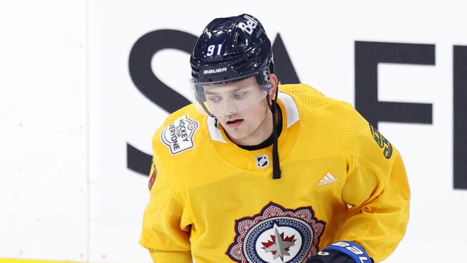 Winnipeg Jets' Cole Perfetti placed on IR with upper-body injury - Daily  Faceoff