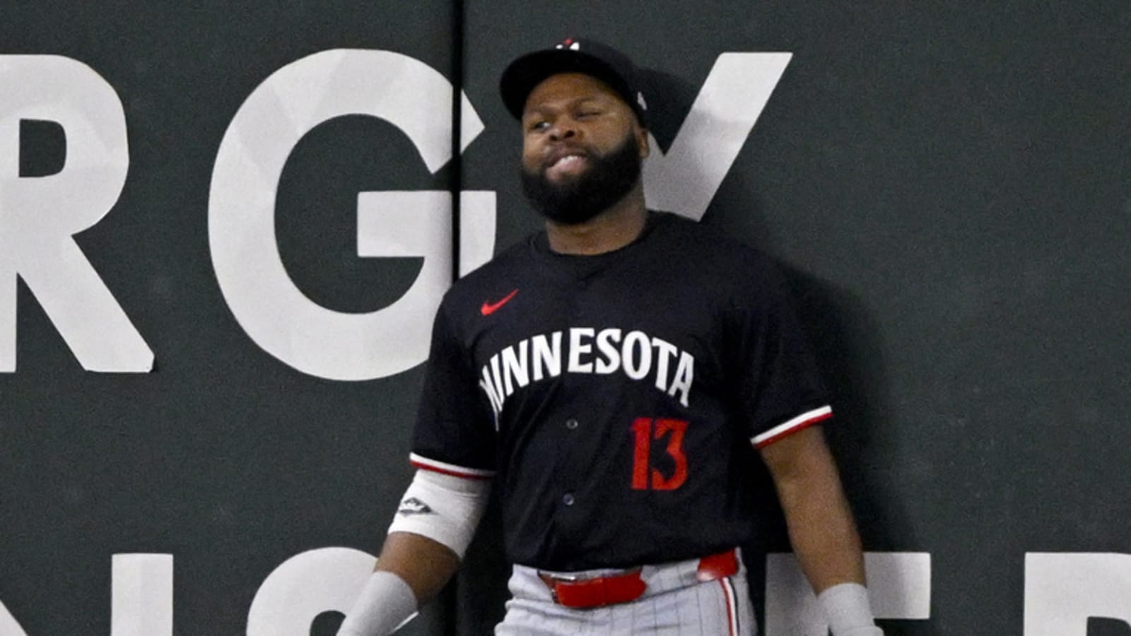 Twins to decline option on OF Manuel Margot