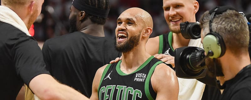 Derrick White shines to give Celtics series lead vs. Heat