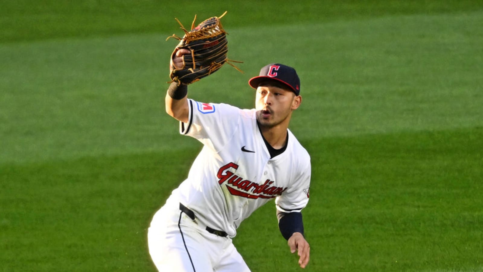 Watch: Guardians OF makes diving catch late in ALDS Game 2
