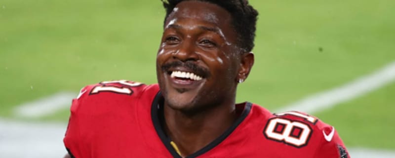 Ex-Bucs Super Bowl Champion Antonio Brown Sends Heartfelt Message to Tom Brady