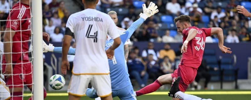 St. Louis City hand Galaxy third straight defeat to open season