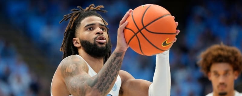 No. 10 North Carolina breezes to victory at Hawaii