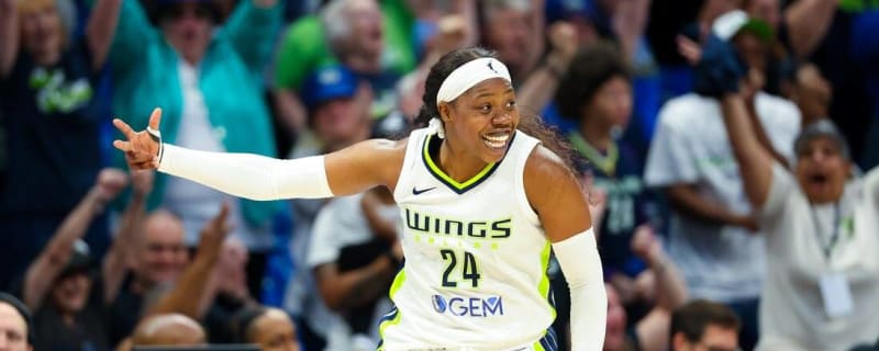 Arike Ogunbowale off to hot start as Wings take on Dream