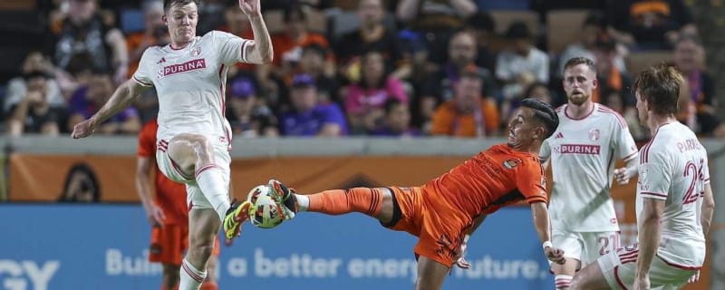 Goalkeepers stand tall as Dynamo, St. Louis City draw