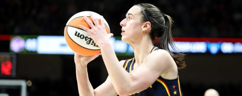 Caitlin Clark scores 21 in first preseason game as a pro