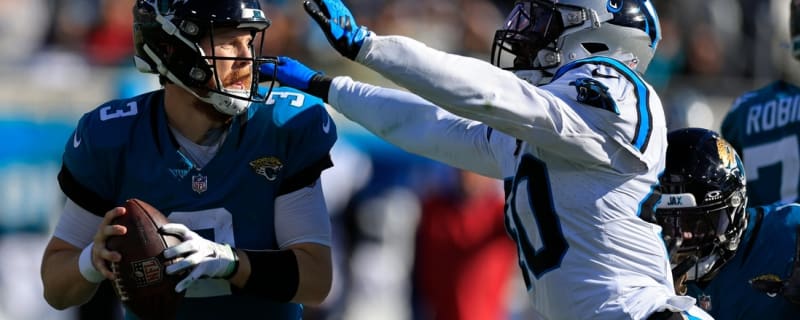 Bucs sign former Pro Bowl LB Deion Jones