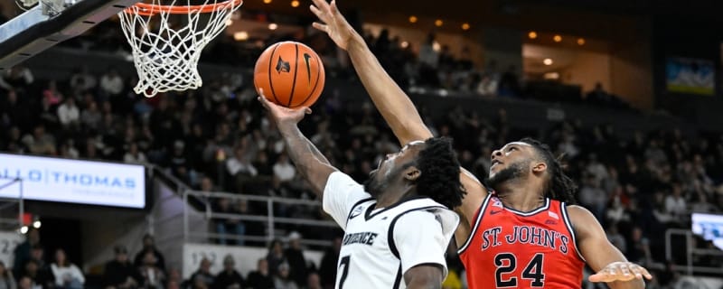Zuby Ejiofor&#39;s buzzer-beater lifts St. John&#39;s over Providence