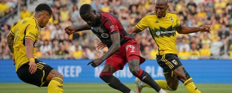Crew crush Toronto FC for fourth straight win
