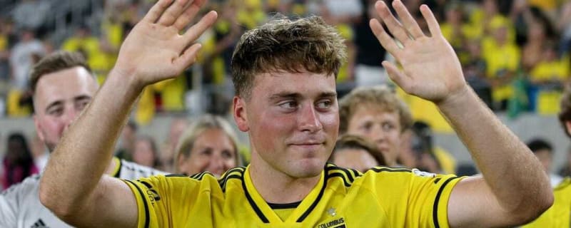 Crew transfer M Aidan Morris to Middlesbrough FC