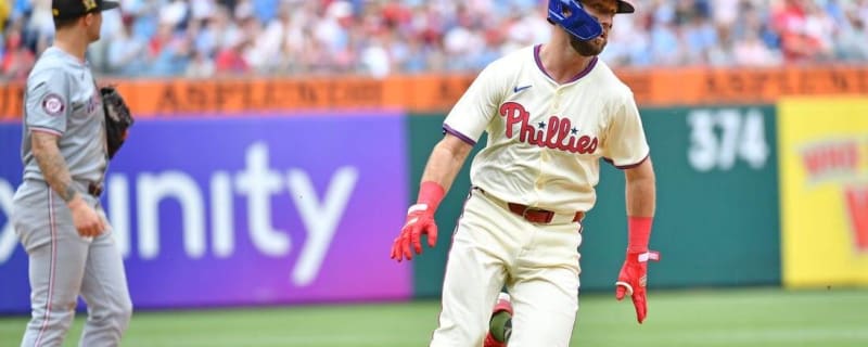 Aaron Nola earns sixth win as Phillies cruise past Nationals