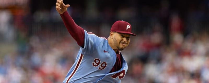 Phillies&#39; Taijuan Walker exits start after taking ball off foot