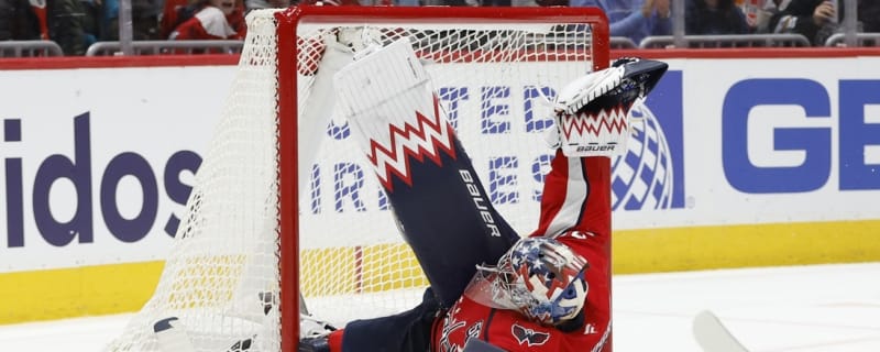 Charlie Lindgren stellar as Capitals beat Hurricanes