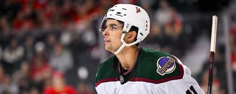 Utah HC F Dylan Guenther signs 8-year, $57.1M extension