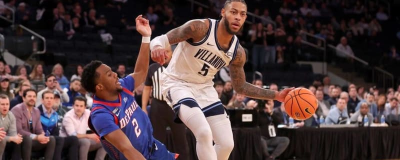 Villanova squeaks by DePaul in Big East opener