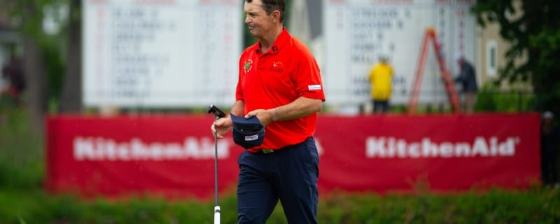 Greg Chalmers takes first-round lead at Cologuard Classic