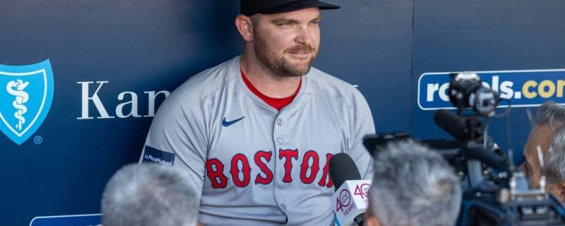 Liam Hendriks activated by Red Sox, returns after nearly 2-year hiatus