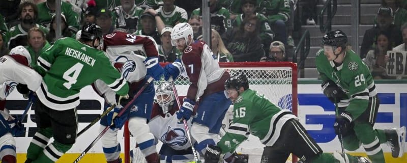Stars jump on Avalanche early, level series at 1-1